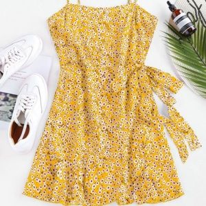 Zaful Ditsy Print Self Tie Flounce Dress